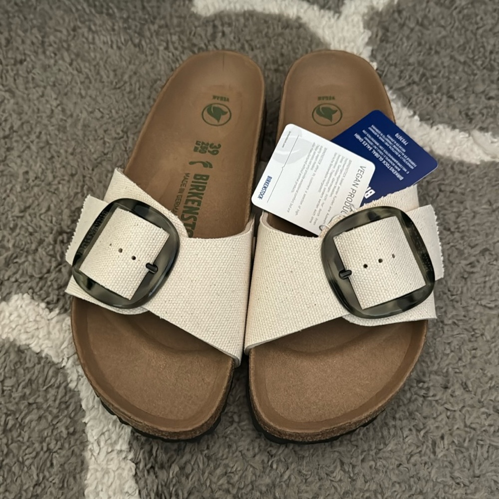 NWT Birkenstock SZ 39
